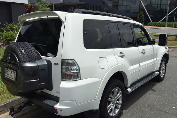 2013 Mitsubishi Pajero VR-X NW
