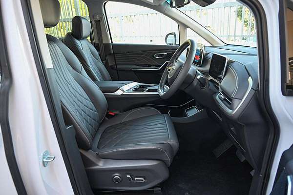 2023 LDV MIFA Executive