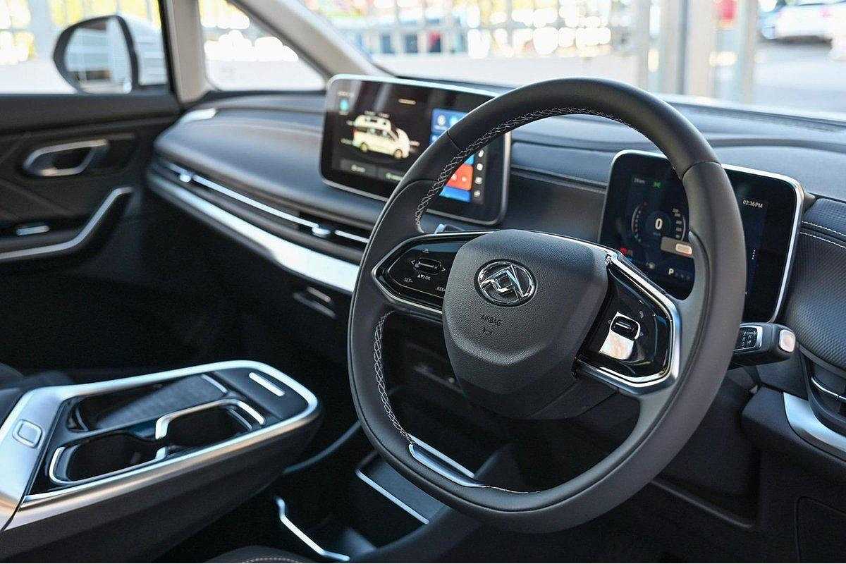 2023 LDV MIFA Executive