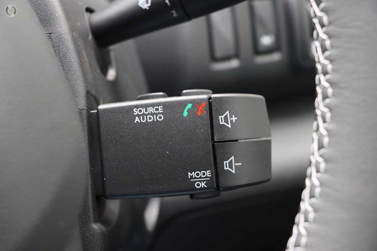 2023 Renault Trafic Crew Pro X82 LWB