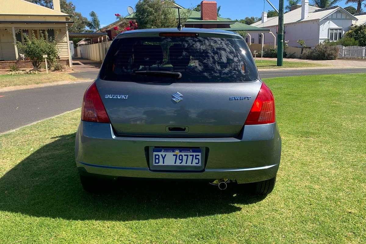 2007 Suzuki Swift S RS415