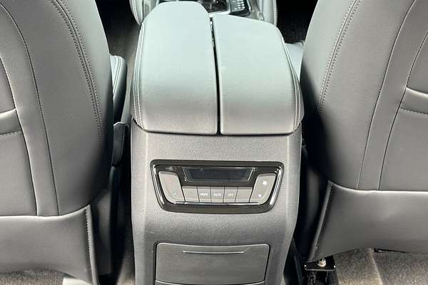 2023 LDV D90 Executive SV9A