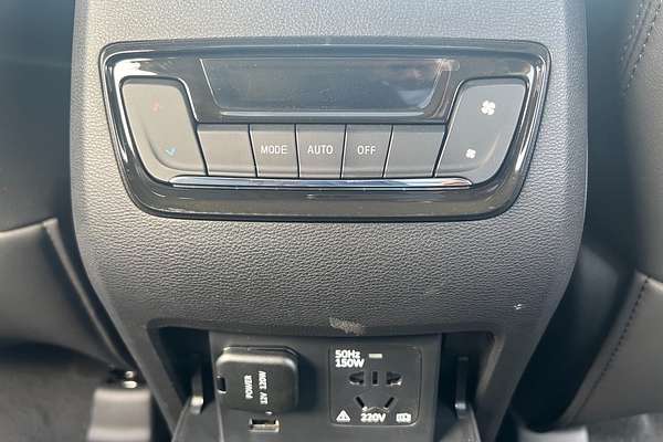 2023 LDV D90 Executive SV9A
