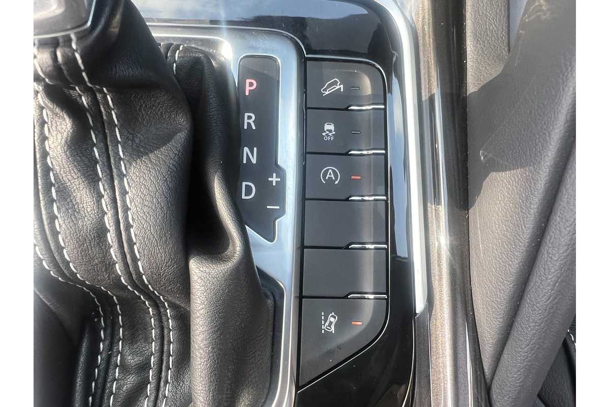 2023 LDV D90 Executive SV9A