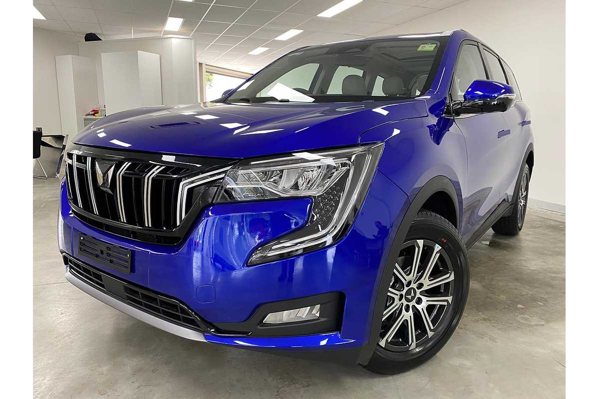 2024 Mahindra XUV700 AX7L