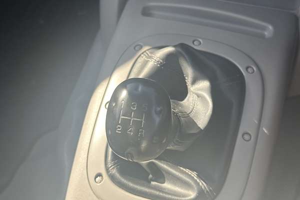 2013 Mitsubishi Triton GLX MN Rear Wheel Drive