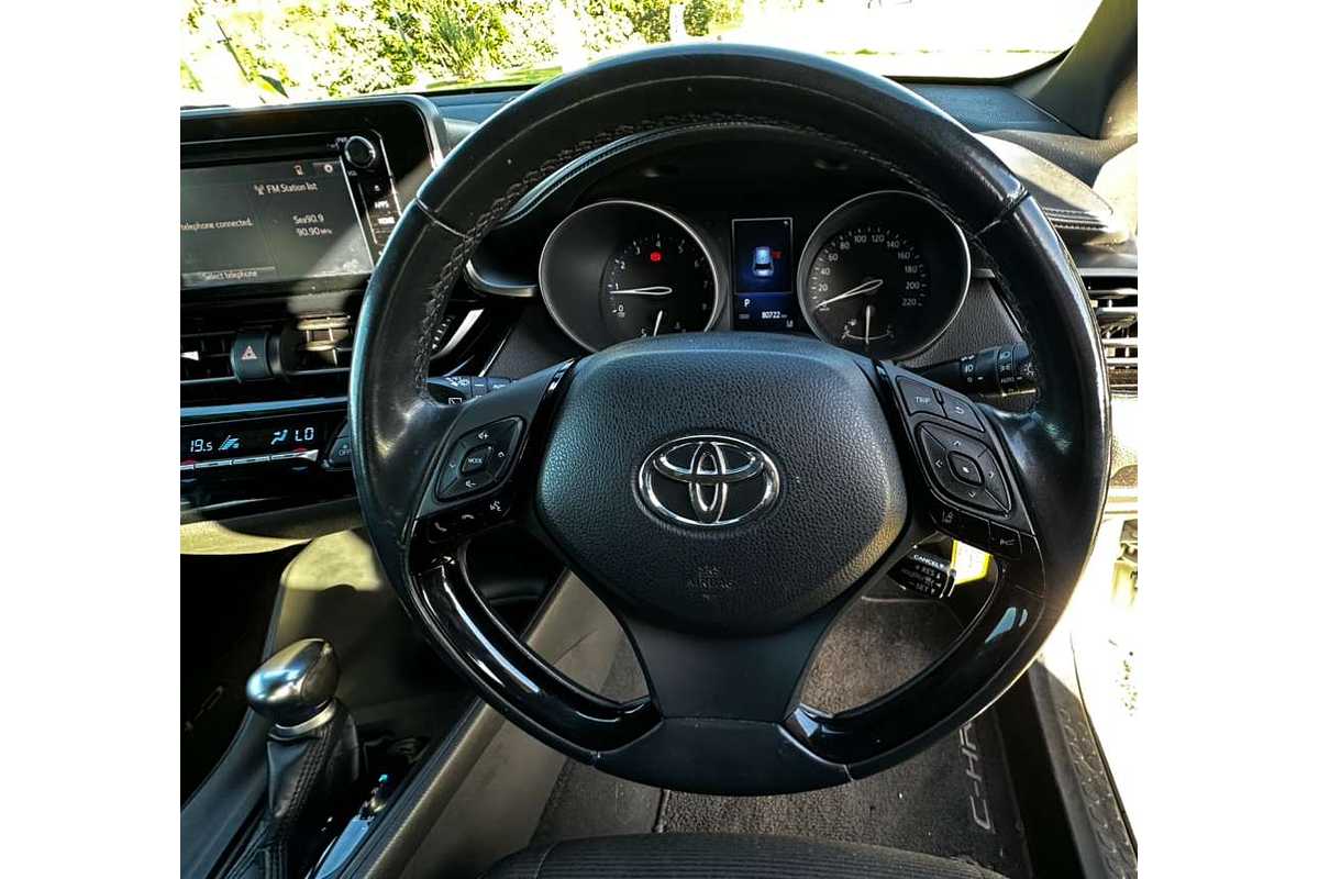 2018 Toyota C-HR S-CVT AWD NGX50R
