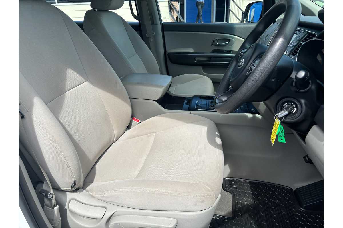 2017 Kia Carnival S YP