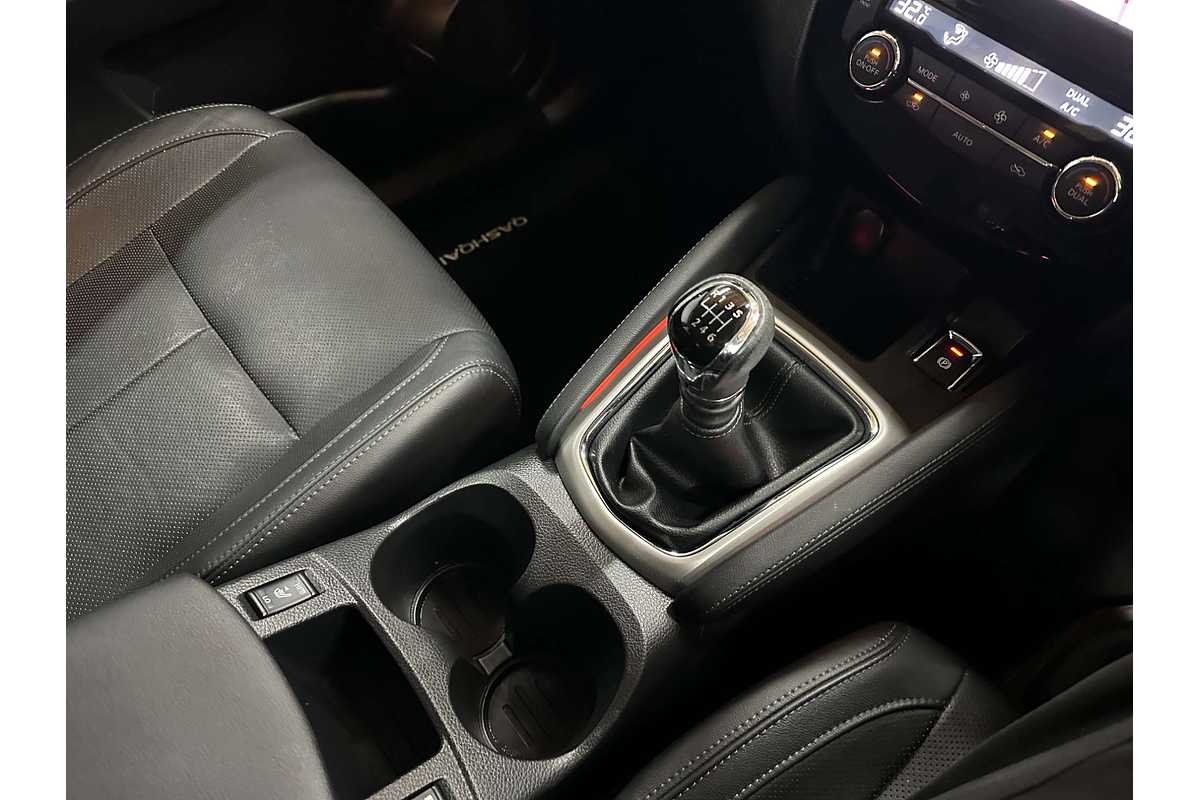 2017 Nissan QASHQAI Ti J11