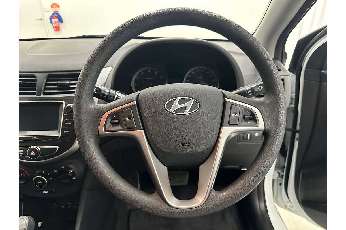2017 Hyundai Accent Active RB4