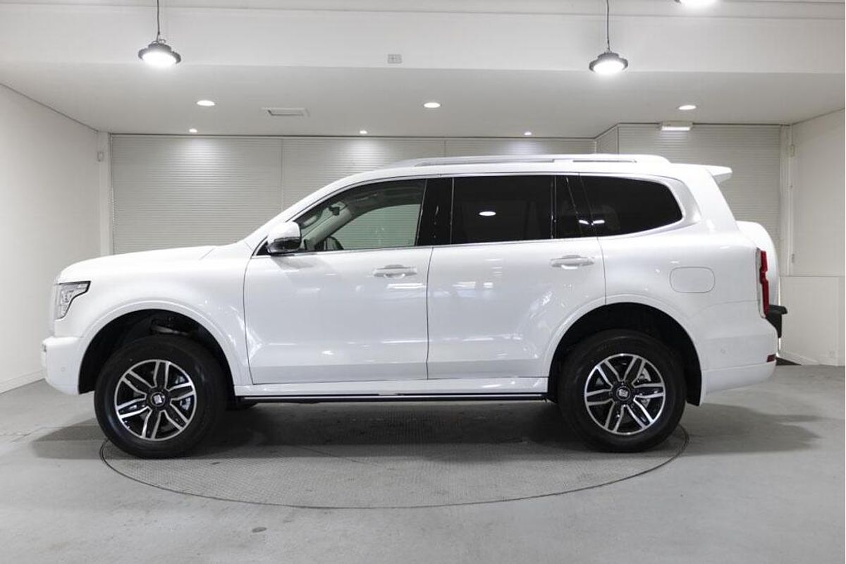 2024 GWM Tank 300 Ultra Hybrid P03