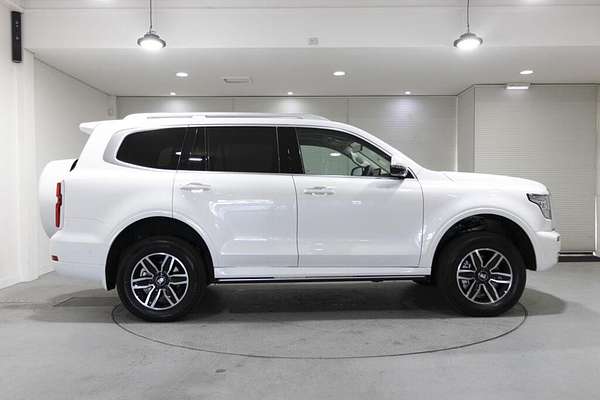 2024 GWM Tank 300 Ultra Hybrid P03
