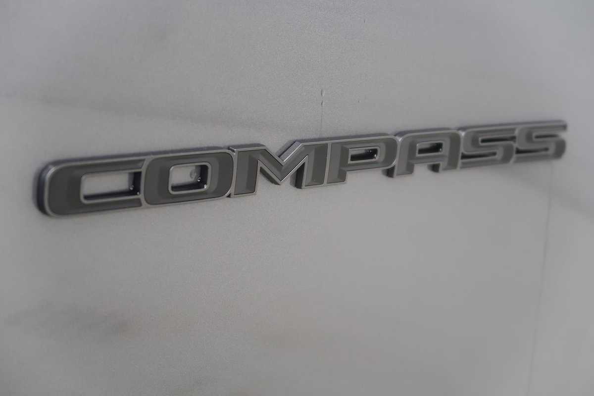 2023 Jeep Compass S-Limited M6