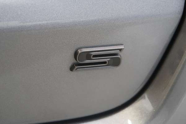 2023 Jeep Compass S-Limited M6