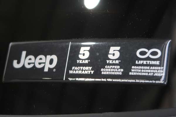 2023 Jeep Compass S-Limited M6