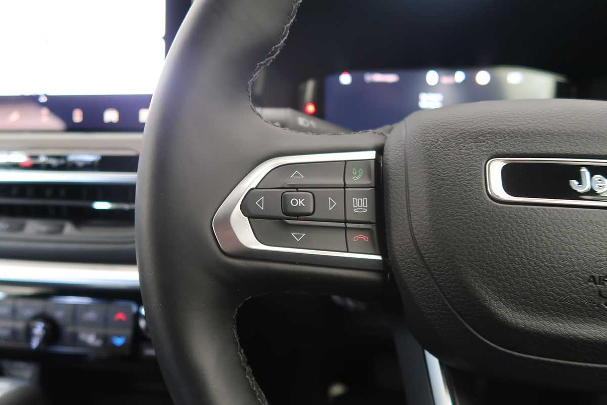 2023 Jeep Compass S-Limited M6