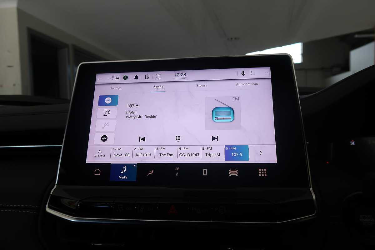 2023 Jeep Compass S-Limited M6