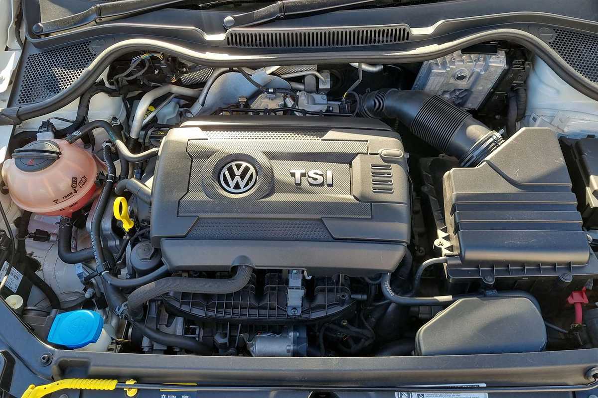 2016 Volkswagen Polo GTI 6R