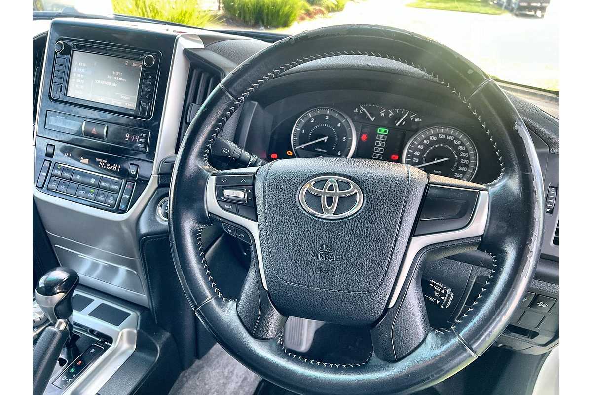 2017 Toyota Landcruiser GXL VDJ200R