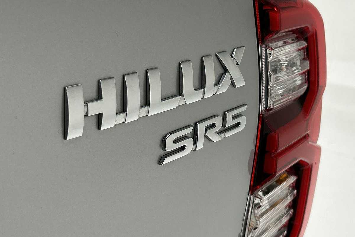 2021 Toyota Hilux SR5 GUN126R 4X4
