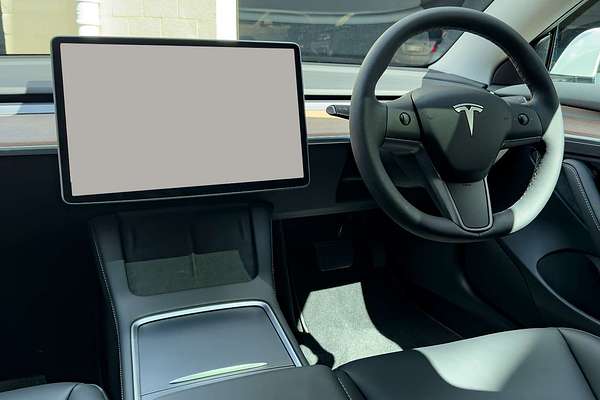 2022 Tesla Model 3 Rear-Wheel Drive