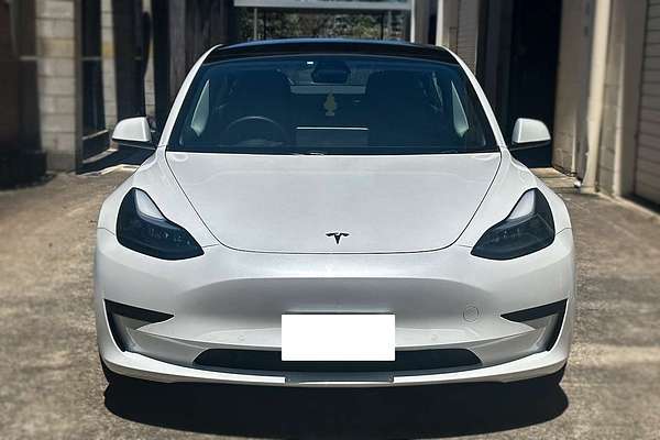 2022 Tesla Model 3 Rear-Wheel Drive