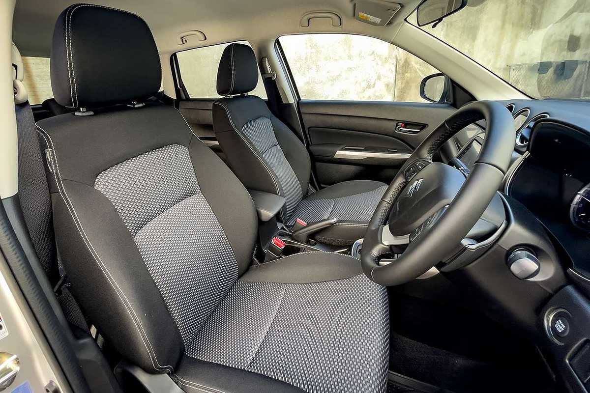 2022 Suzuki Vitara Shadow LY Series II
