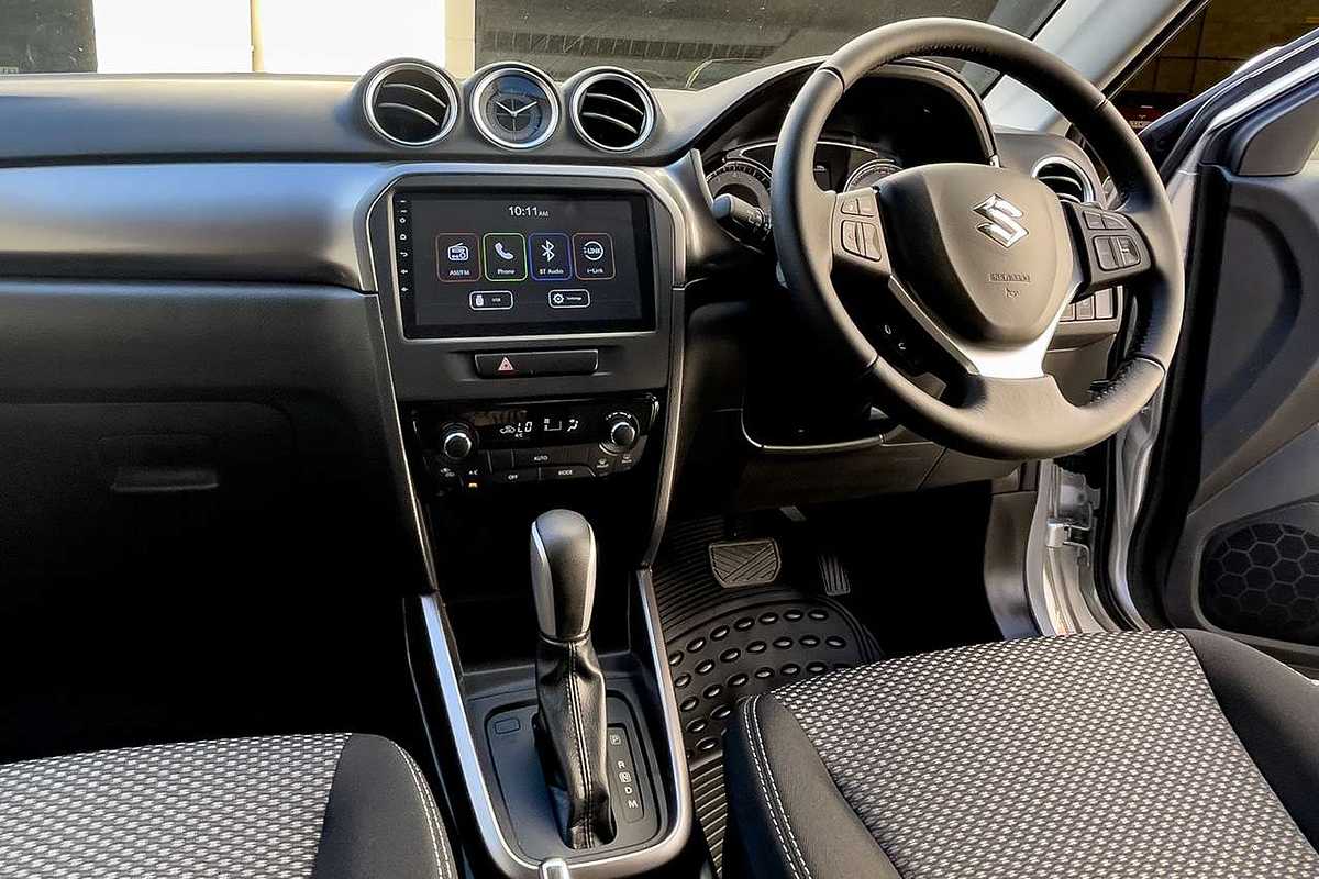 2022 Suzuki Vitara Shadow LY Series II