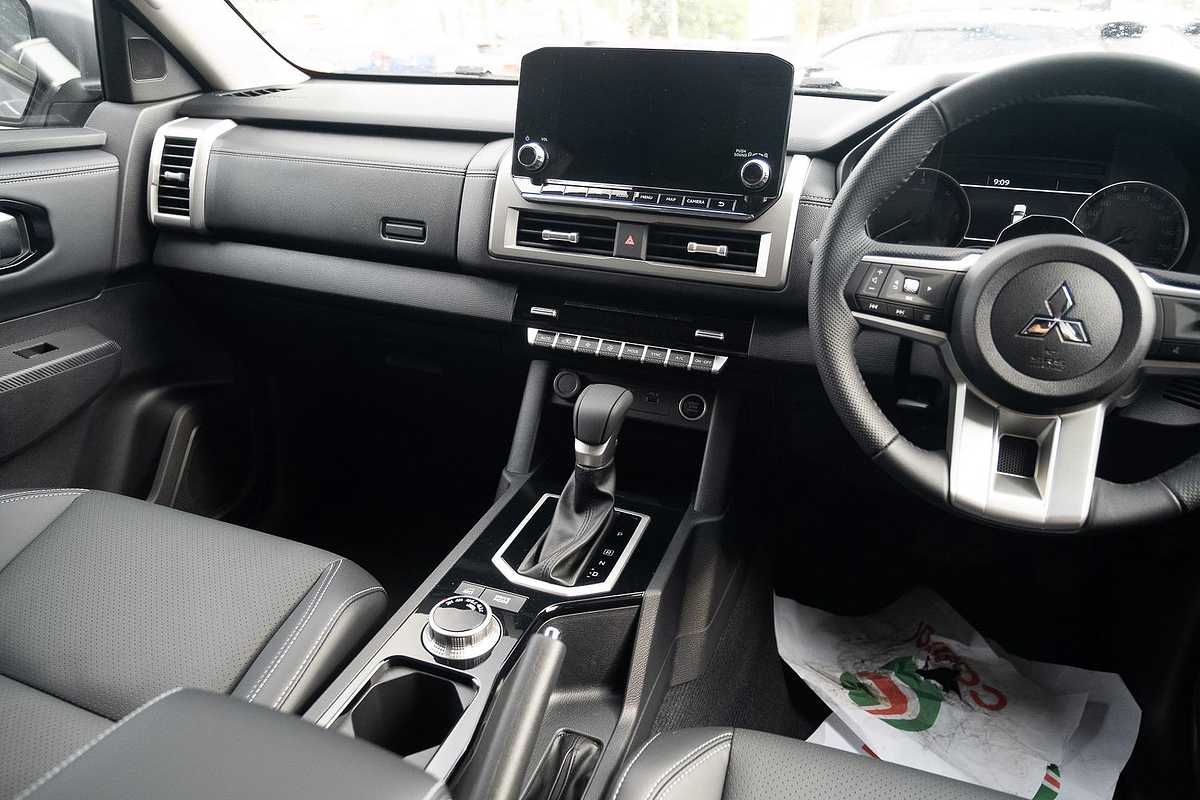2024 Mitsubishi Triton GLS MV 4X4