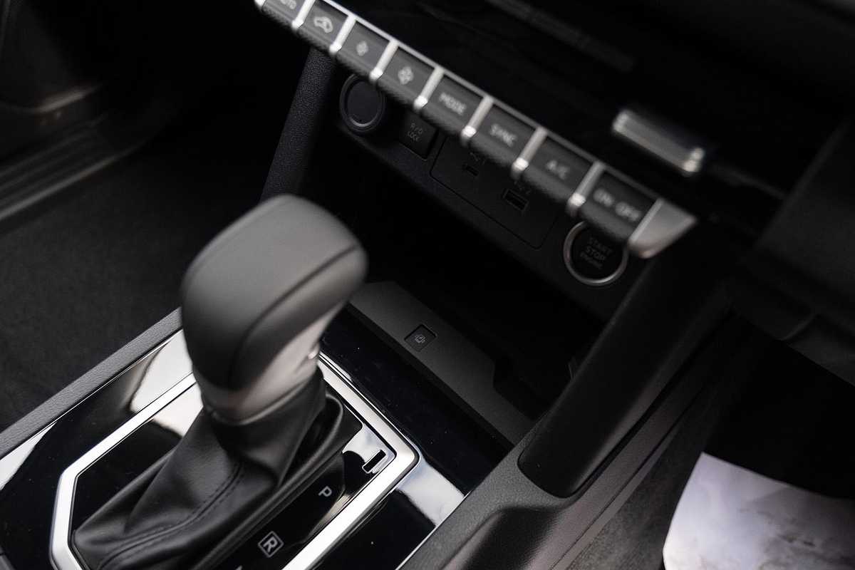 2024 Mitsubishi Triton GLS MV 4X4