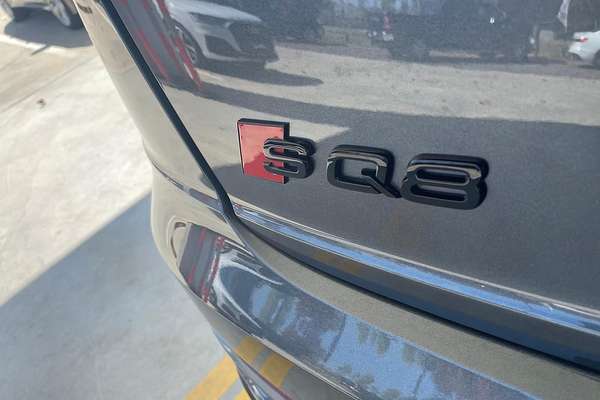 2023 Audi SQ8 TFSI F1