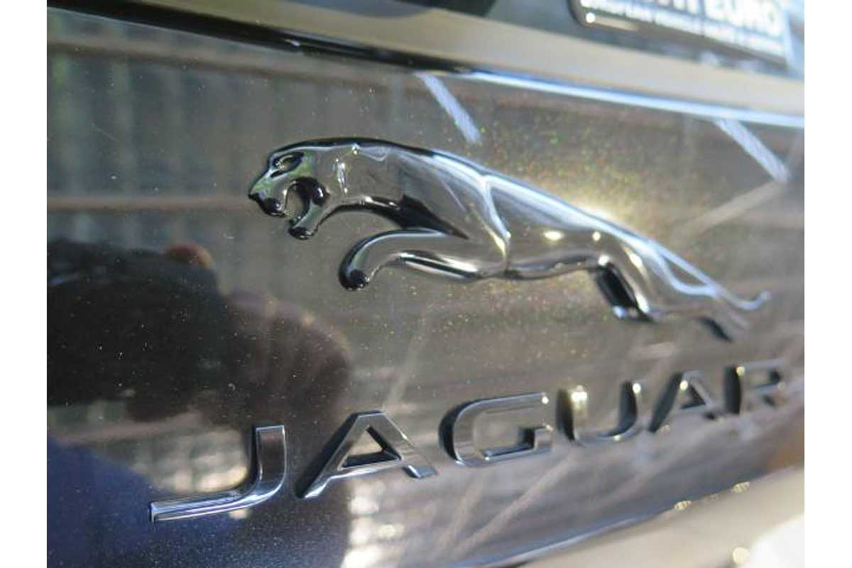 2021 Jaguar FPACE X761 MY21.25 P250 R-Dynamic SE
