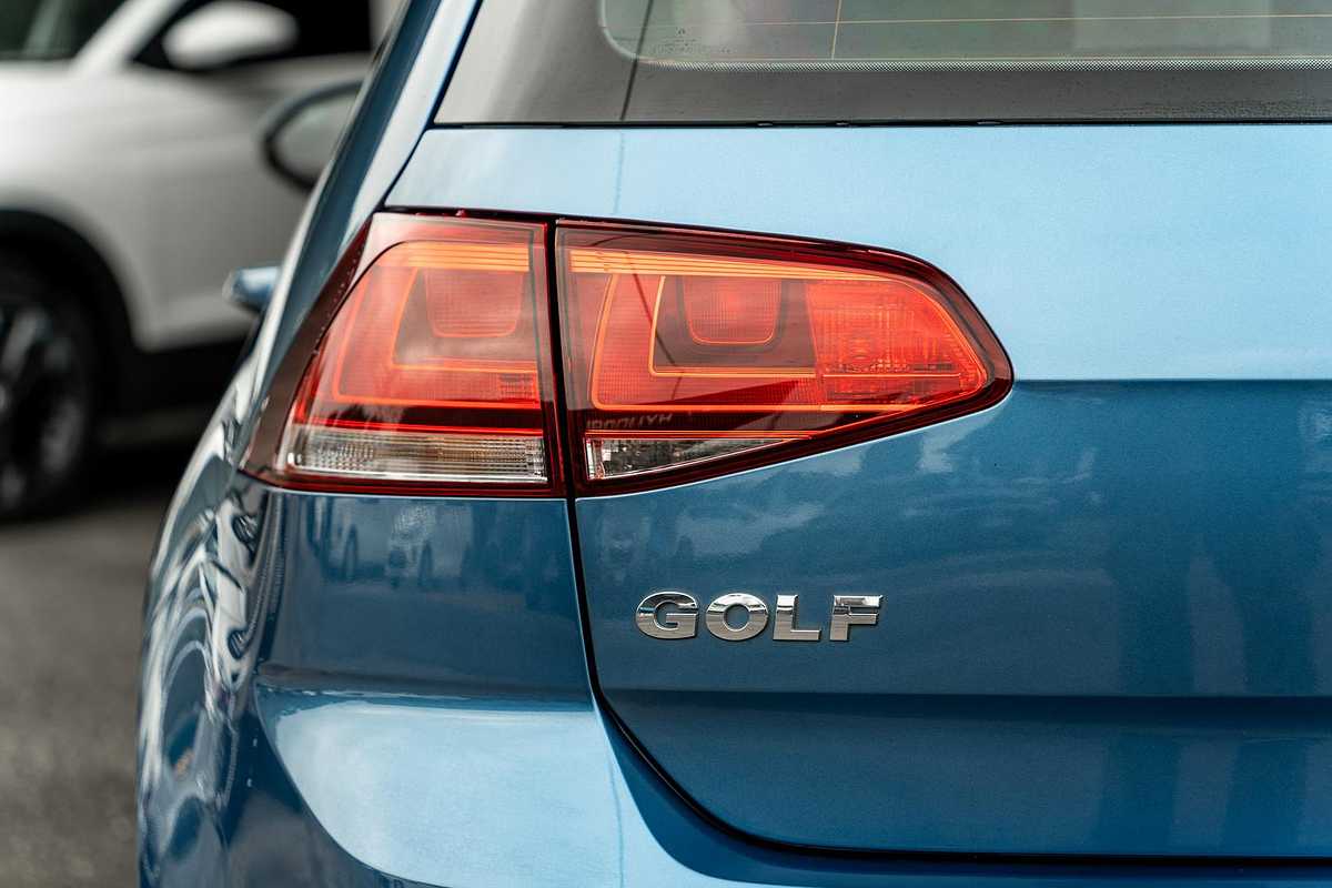 2015 Volkswagen Golf 103TSI Highline 7