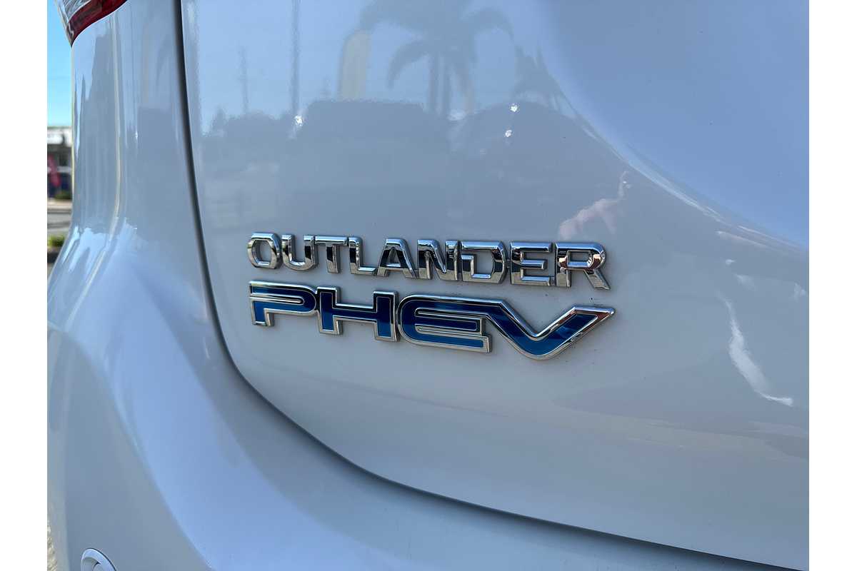 2020 Mitsubishi Outlander PHEV ES ADAS ZL