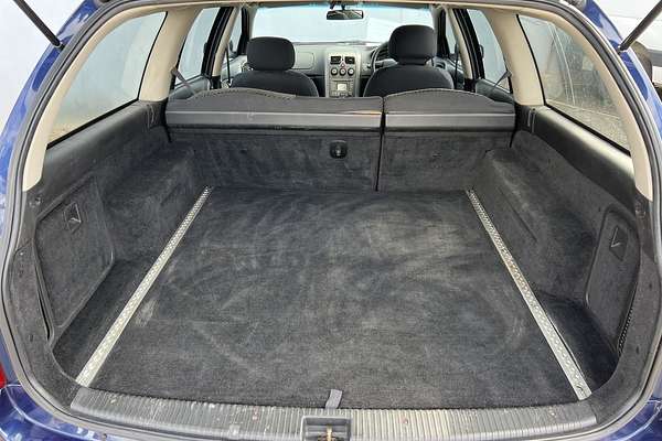 2003 Holden Commodore Executive VY