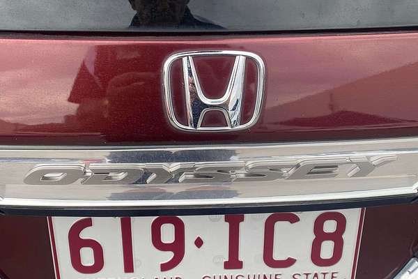 2015 Honda Odyssey VTi 5th Gen