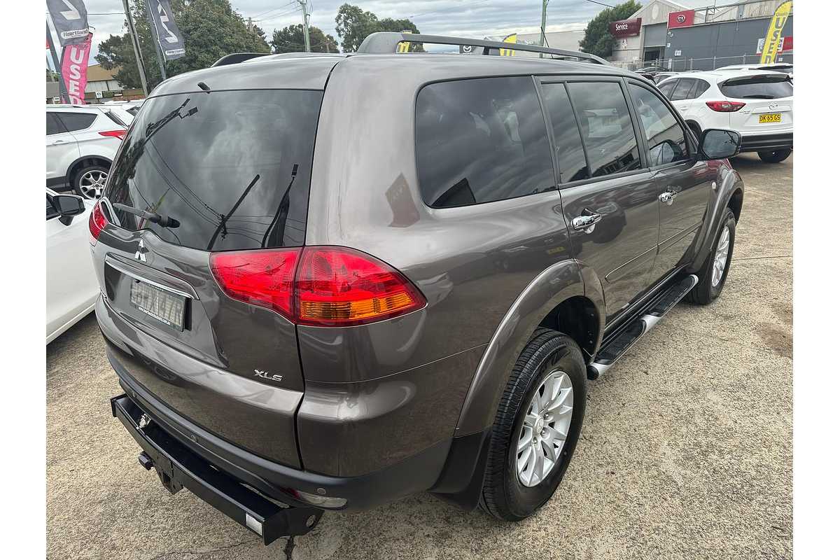 2011 Mitsubishi Challenger XLS PB