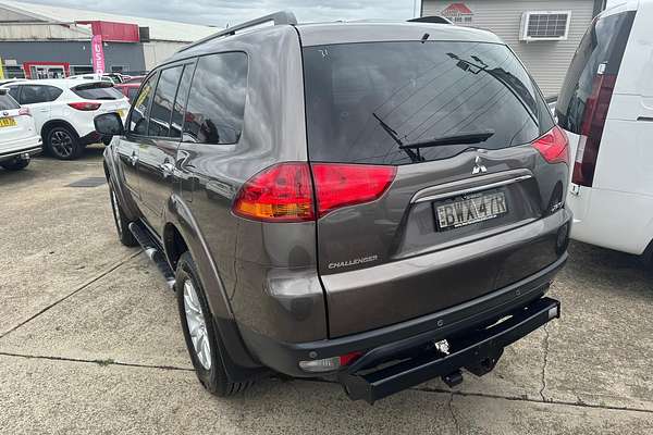 2011 Mitsubishi Challenger XLS PB