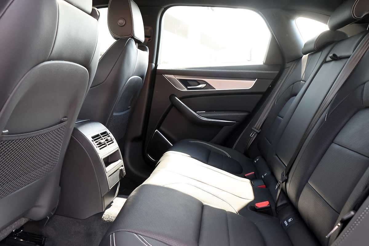 2023 Jaguar F-PACE P250 R-Dynamic SE X761