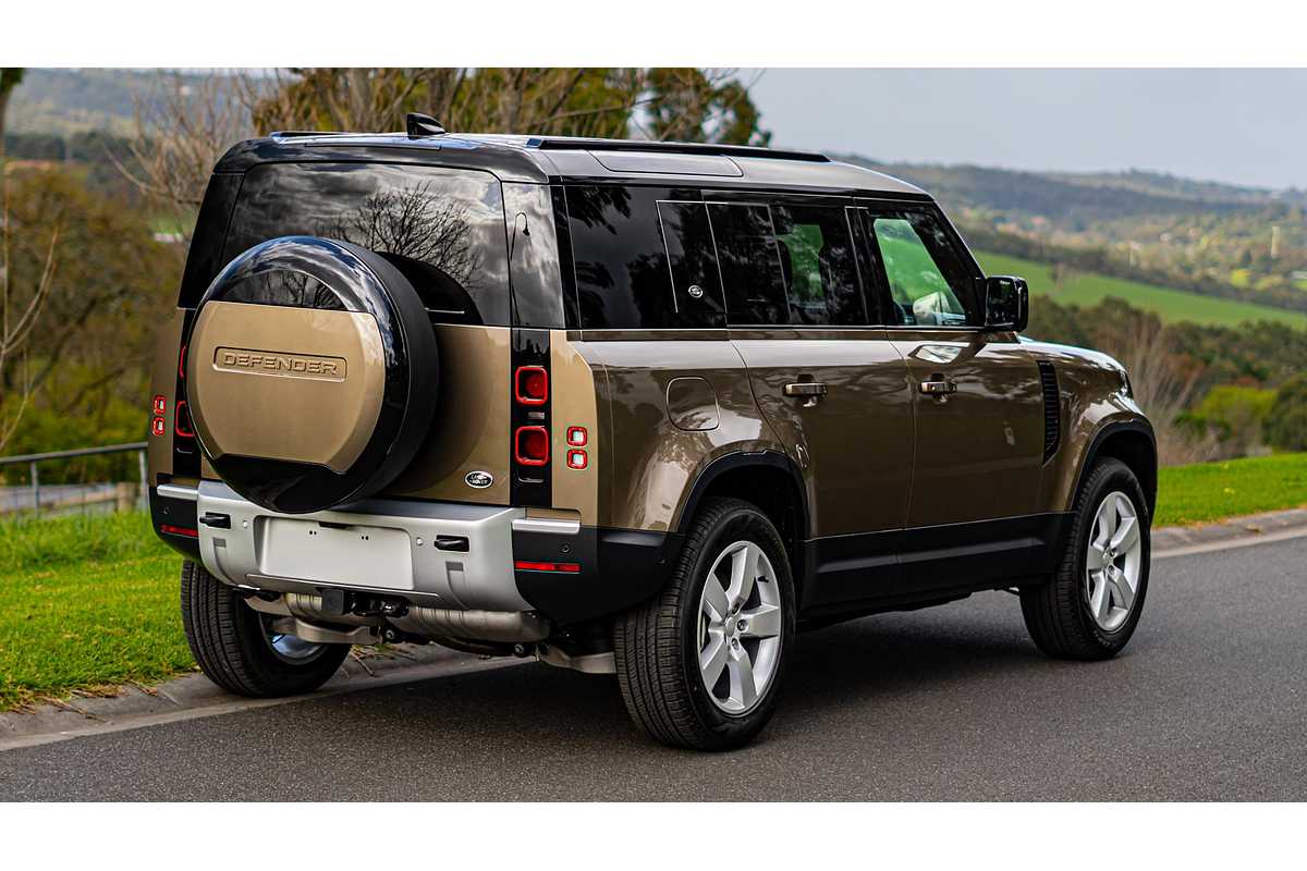 2023 Land Rover Defender 110 D300 SE L663