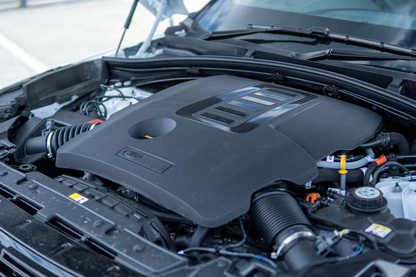 2023 Land Rover Range Rover Velar P400 Dynamic HSE L560