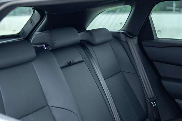 2023 Land Rover Range Rover Velar P400 Dynamic HSE L560