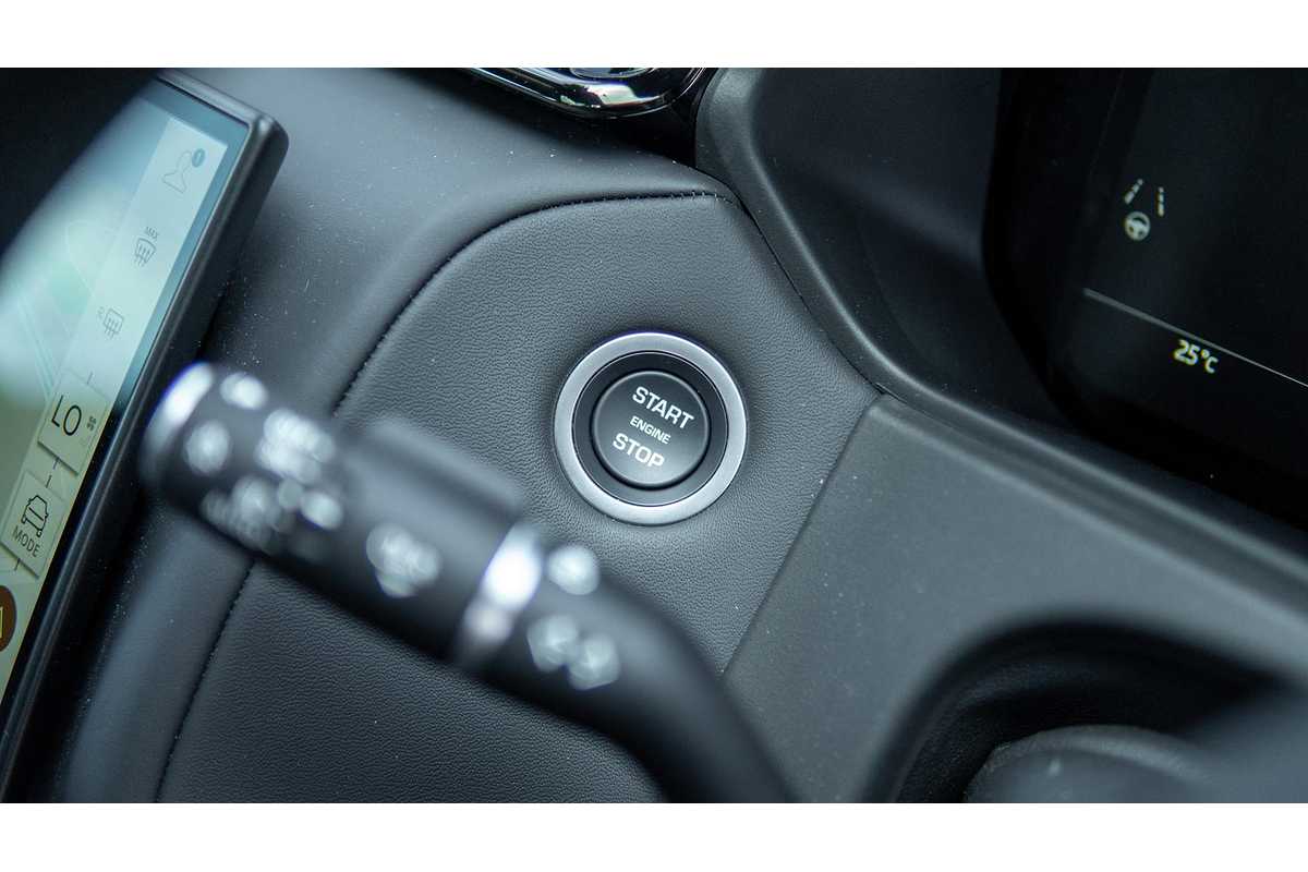 2023 Land Rover Range Rover Velar P400 Dynamic HSE L560