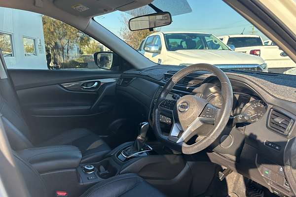 2017 Nissan X-TRAIL ST-L T32 Series II