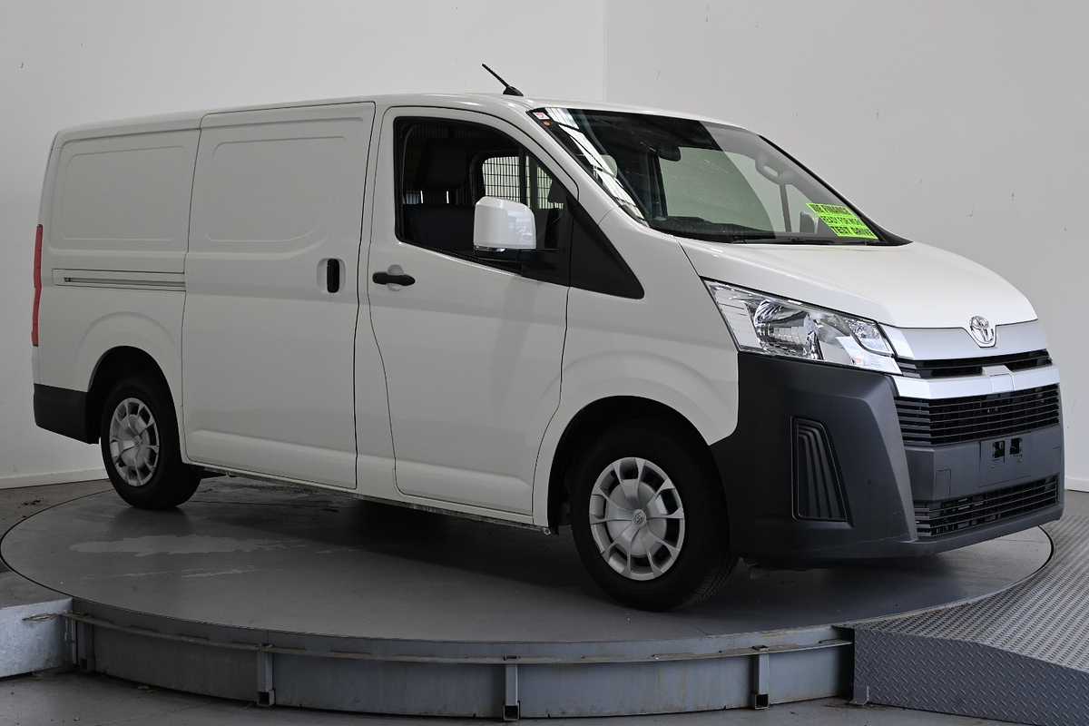 2019 Toyota Hiace Van LWB 2.8L T001 9617530A1