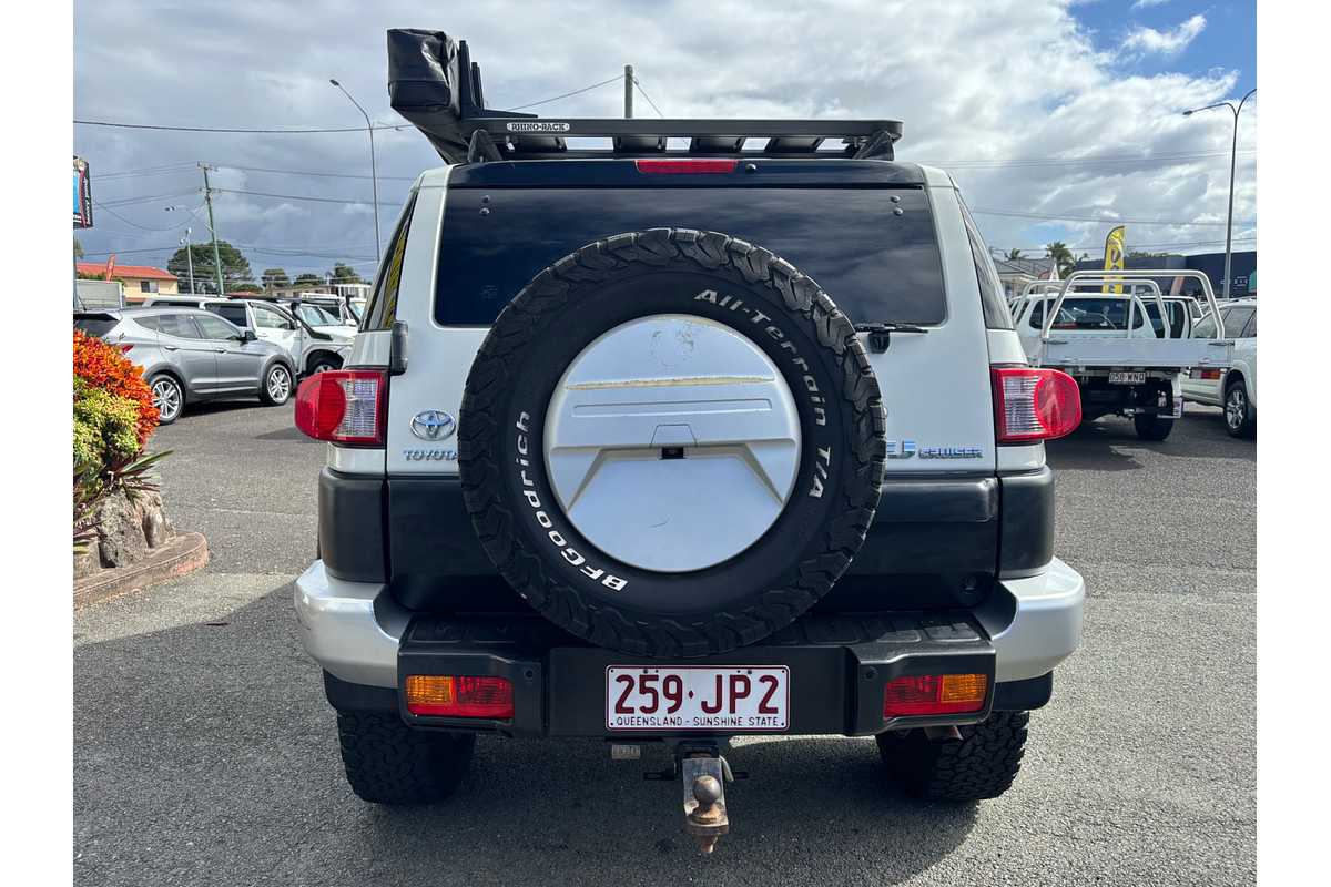 2014 Toyota FJ Cruiser GSJ15R