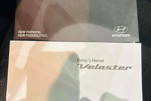 2016 Hyundai Veloster SR Turbo + FS4 Series II