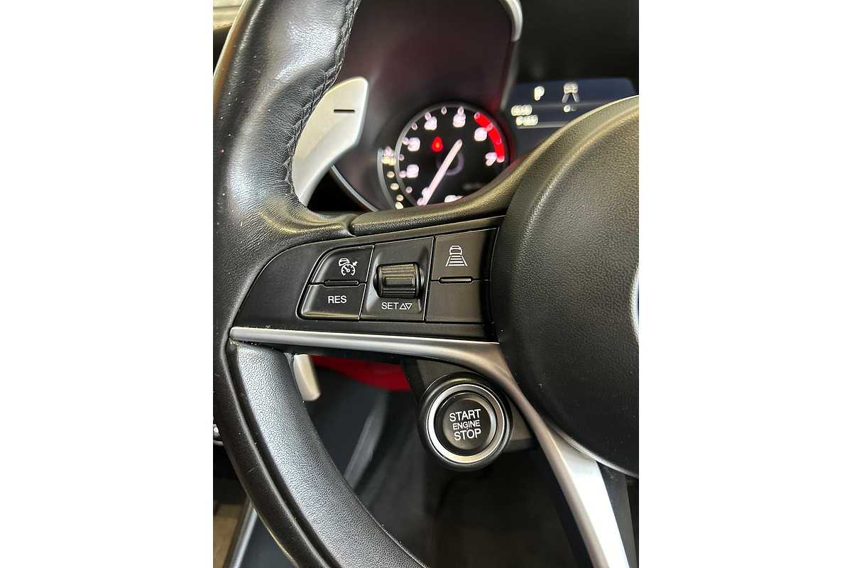 2018 Alfa Romeo Giulia Super