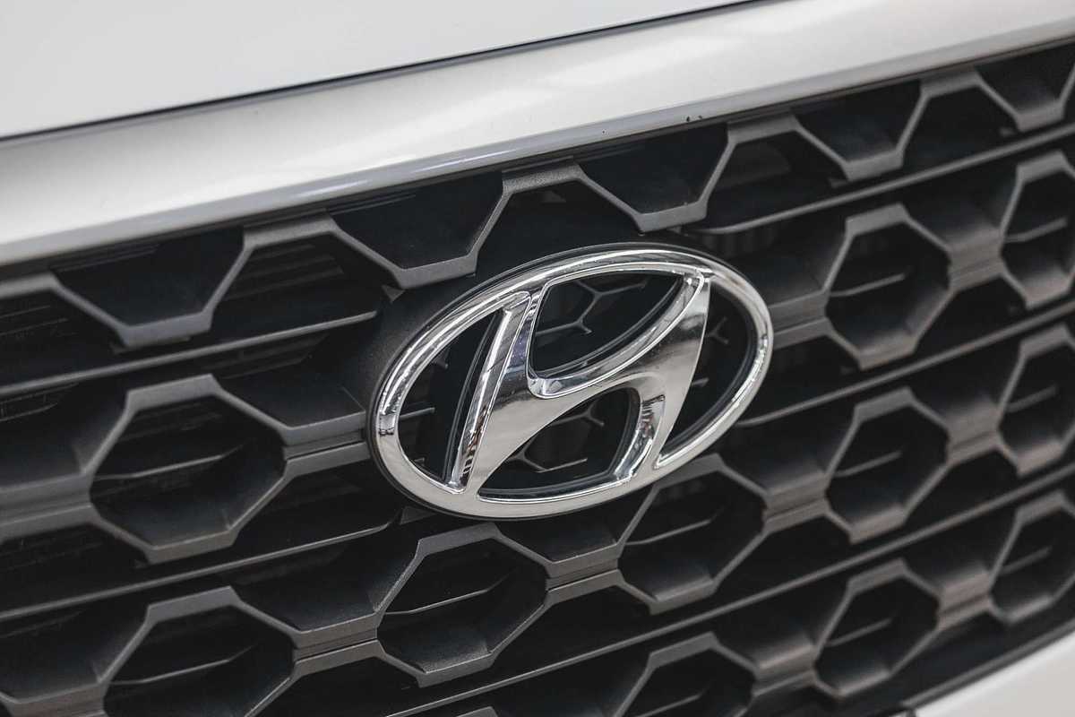 2020 Hyundai Santa Fe Active TM.2