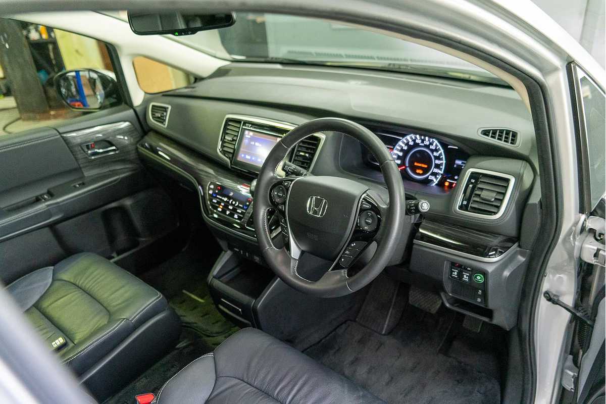 2016 Honda Odyssey VTi-L 5th Gen